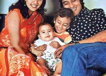 Akshaye’s Aura Farming Runs In The Family: Dhurandhar Swagger Meets Parsi Persian Roots & A Quirky Granduncle